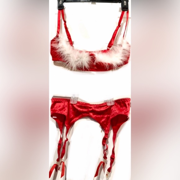 ♥️ LOVERS LANE red with white furry trim underwire bra size34 like new ex cond - Picture 11 of 11